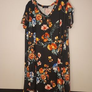 Short sleeve dress